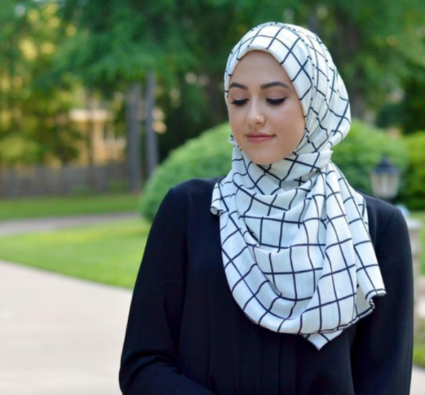 Pola Garis-garis Elegan